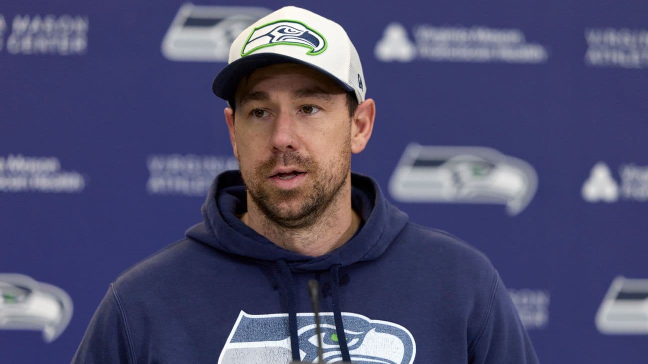 Raiders officially name Klint Kubiak as new head coach