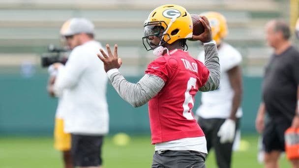 What Tyrod Taylor brings to Packers as Jordan Love's backup